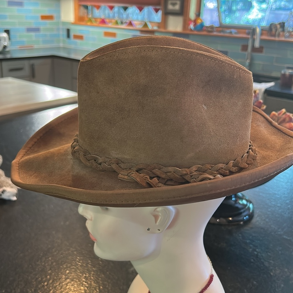 Stylish Brown Suede Women's Hat - Picture 3 of 6